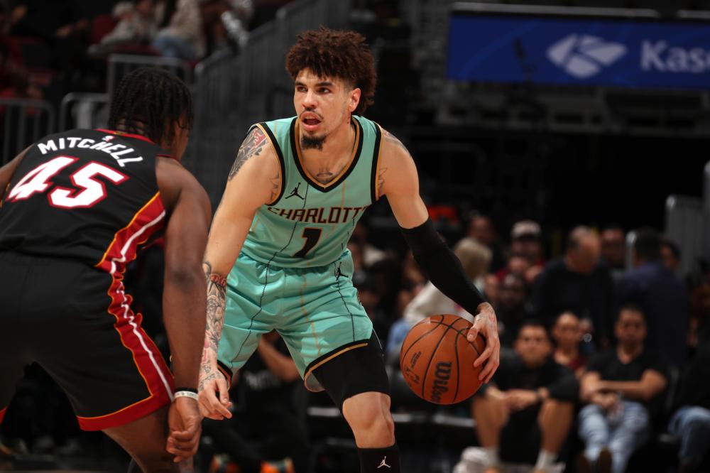 表现背后的 表现背后的