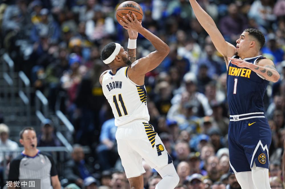 中场球员主 中场球员主